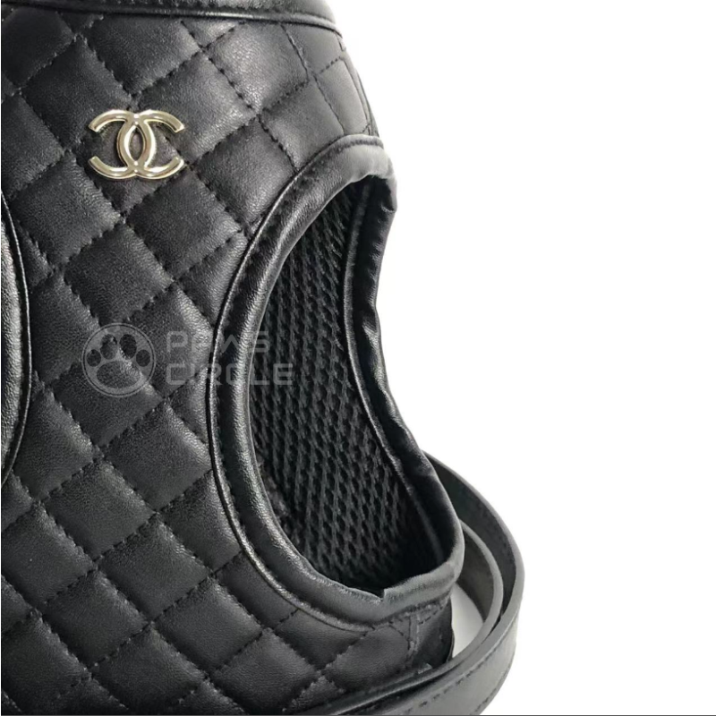 quilted leahter DOG HARNESS AND LEASH